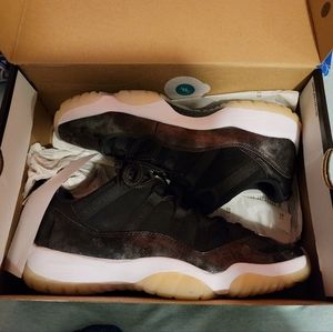 Air Jordan 11 Low Baron's,9